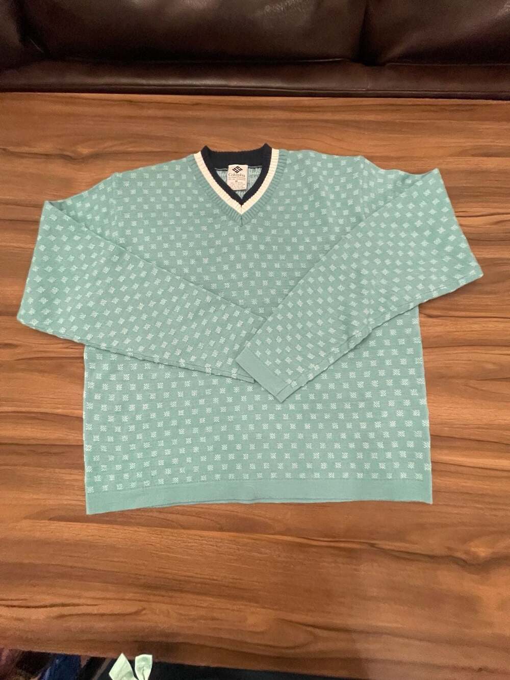 Vintage Columbia V-Neck Sweater Size M Mint Green Patterned Acrylic